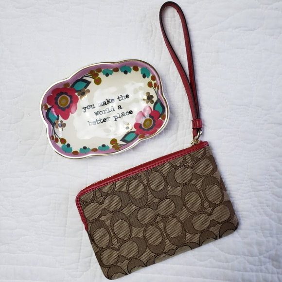 Coach Outline Signature Corner Zip Wristlet - Picture 2 of 4